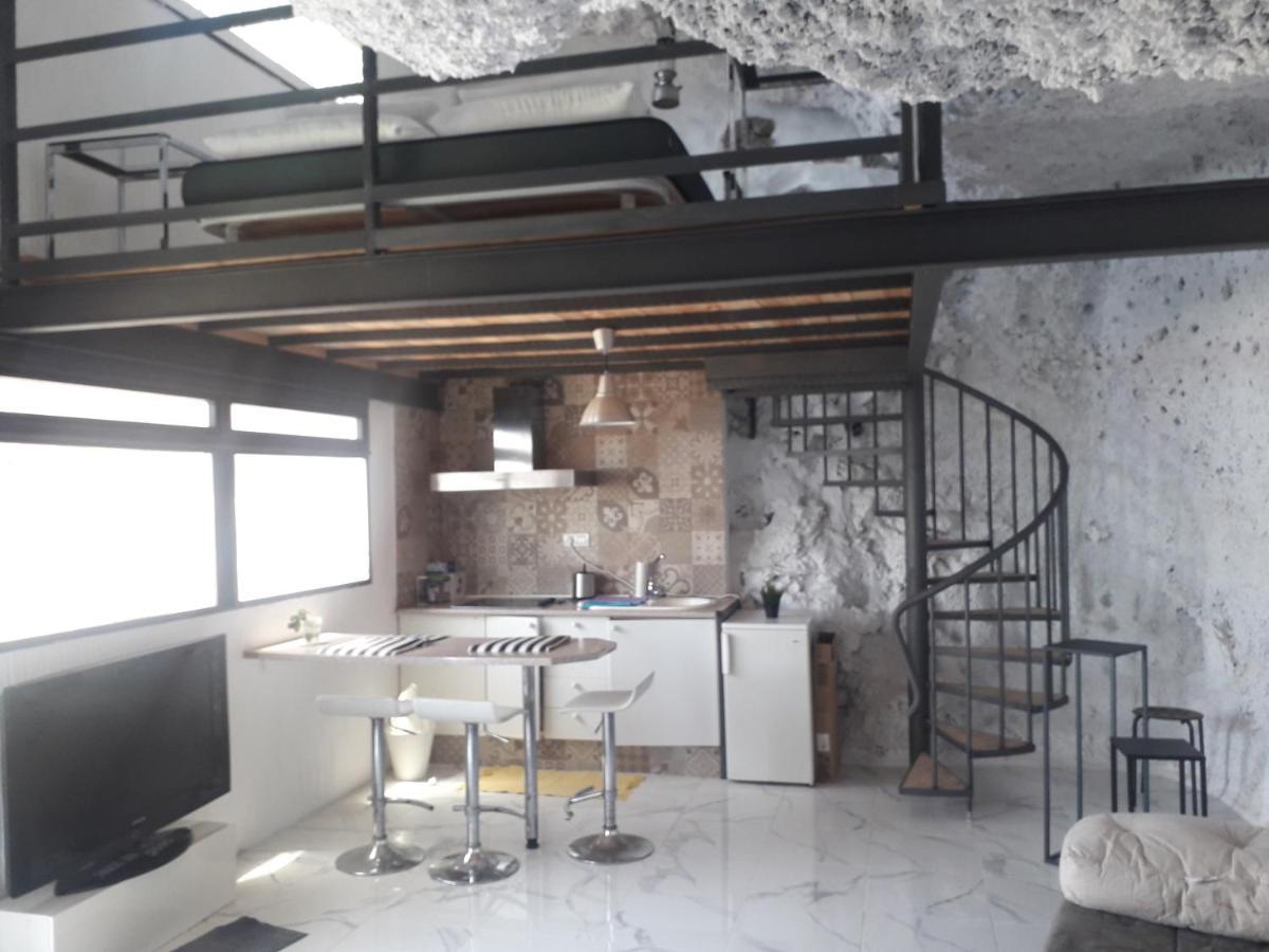 הוילה סנטה קרוז דה טנריף Cueva Rural " Old London " With Jacuzzi And Swimming Pool מראה חיצוני תמונה