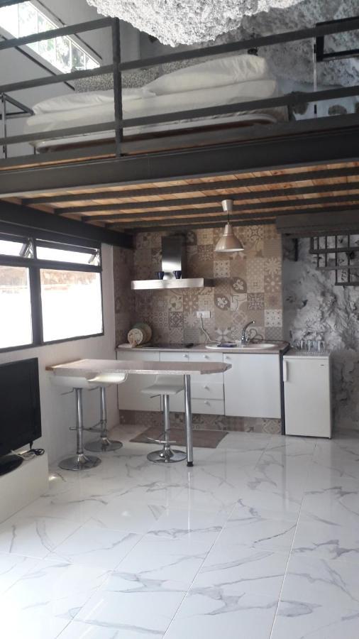 הוילה סנטה קרוז דה טנריף Cueva Rural " Old London " With Jacuzzi And Swimming Pool מראה חיצוני תמונה